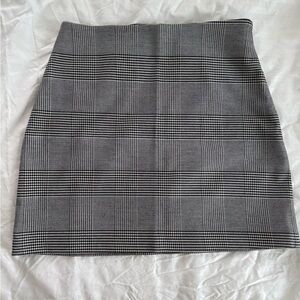 Classic Black and White Plaid Skirt